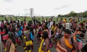 Marco Temporal: Indígenas marcham em Brasília e prometem manifestações em todo o País