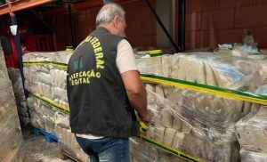 Fiscais retiram de rede de supermercados 10,5 mil quilos de arroz