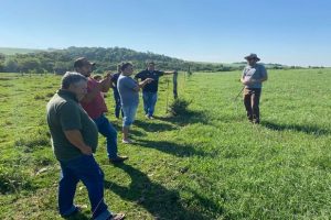 Jornada Técnica apresenta soluções a produtores de leite