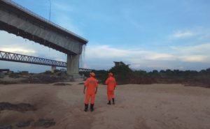 Autoridades recomendam que população evite contato com água do Rio Tocantins