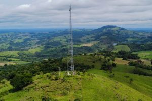 Com 100 novas torres, conectividade em áreas rurais avança