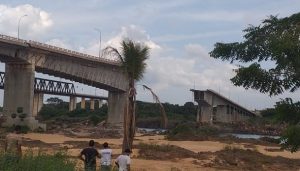 Ponte que desabou expõe gargalos para o escoamento da safra