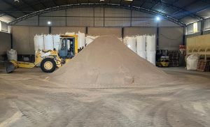 Operação apreende 900 toneladas de farinha “batizada”
