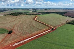 Pavimentação avança e transforma cenários rurais