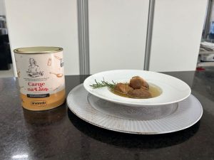 Carne na lata: tradição resgatada