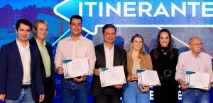 Presidente interino do Sistema FAEP é homenageado pela Alep