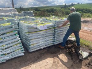Orgânico x clandestino: Operação apreende 336 toneladas de fertilizante ilegal