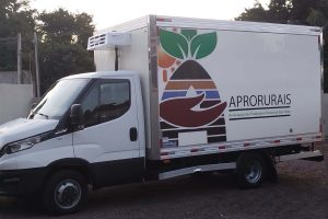 Associação de produtores recebe equipamentos do Coopera Paraná