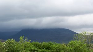 Frente fria em algumas regiões, Ar seco em outras
