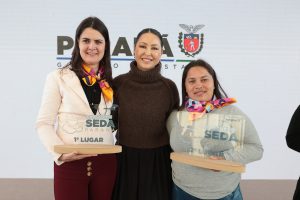 Produtoras de seda são premiadas com viagem para a França