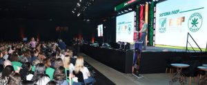 Evento reúne mais de 1,6 mil produtoras rurais em Cascavel