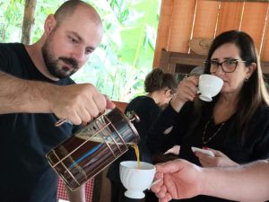 Produtores resgatam cultura cafeeira e investem no turismo rural