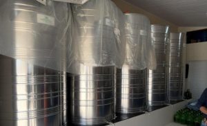 Mapa apreende 75 mil litros de cachaça clandestina