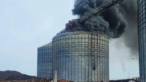Silo pela fogo pela terceira vez em menos de um ano