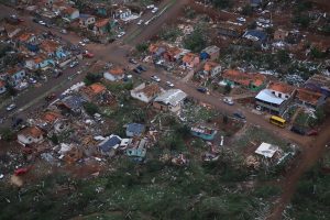 Estado propõe lei com auxílio de R$ 50 mil por família atingidas por tornado