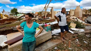 Tornado que atingiu o Paraná pode ter sido um EF-4 com vento de até 300 km/h