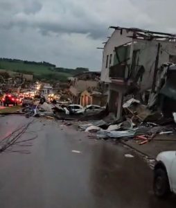 Município de Rio Bonito do Iguaçu foi atingido por um tornado F2, confirma Simepar