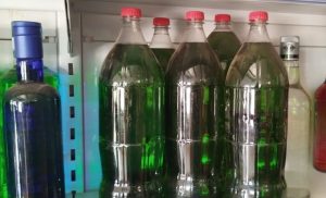 Mapa interdita fábricas e apreende mais de 11 mil litros de bebidas
