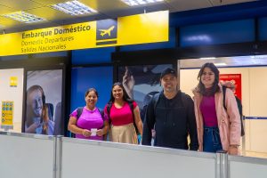 Vencedoras do Concurso Seda Paraná embarcam para a França