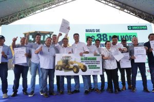 Estado anuncia R$ 38 milhões em máquinas para estradas rurais