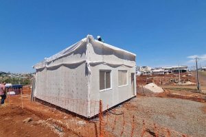 Primeira casa erguida pelo Estado já está na fase de acabamento em Rio Bonito do Iguaçu