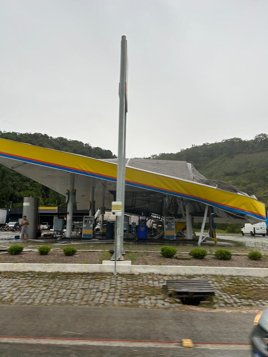 Temporal provoca estragos em cidade de SC