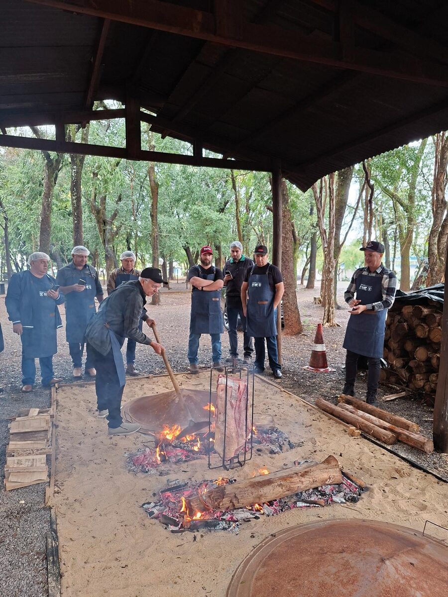 Curso sobre churrasco está disponível no catálogo do Sistema FAEP