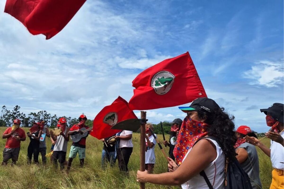 Mulheres do MST intensificam ocupações em propriedades rurais pelo Brasil