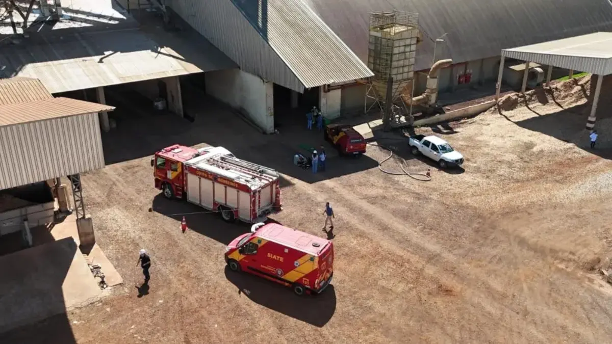 Homem de 60 anos morre soterrado em silo