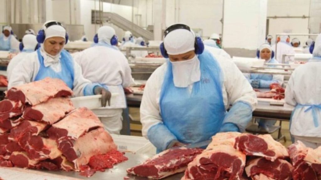 China vem avaliar frigoríficos