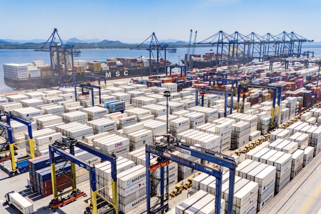 Paranaguá responde por 65% do crescimento das exportações de frango congelado